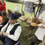 Swojskie klimaty i smaki podczas jarmarku w Tokarni - Radio Kielce