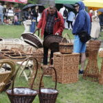 Swojskie klimaty i smaki podczas jarmarku w Tokarni - Radio Kielce