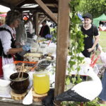 Swojskie klimaty i smaki podczas jarmarku w Tokarni