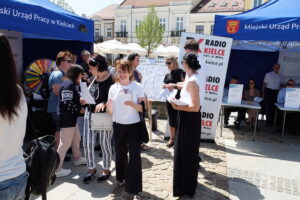 21.06.2024. Kielce. Plenerowe Targi Pracy. / Fot. Jarosław Kubalski - Radio Kielce