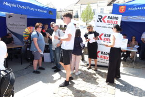 21.06.2024. Kielce. Plenerowe Targi Pracy. / Fot. Jarosław Kubalski - Radio Kielce