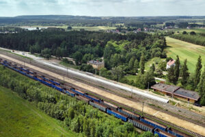 Zmodernizowany przystanek kolejowy w miejscowości Nida / źródło: PKP PLK