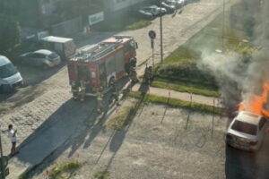 23.06.2024. Kielce. Pożar auta. / Fot. Ewa Golińska - Radio Kielce