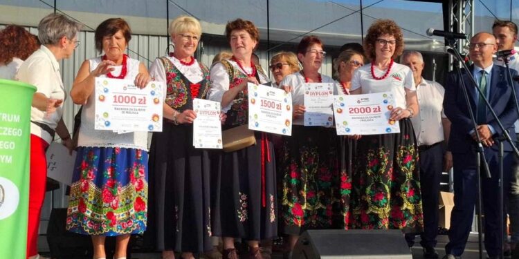Laureaci I etapu Bitwy Regionów / Fot. ŚODR