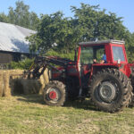 Sianokosy u zakonników - Radio Kielce Wąchock. Sianokosy w gospodarstwie ojców Cystersów / Fot. Anna Głąb - Radio Kielce