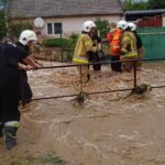 Burze niszczyły region. Najbardziej ucierpieli mieszkańcy Ćmielowa