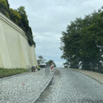 02.07.2024. Sandomierz. Remont ul. Zamkowej / Fot. Grażyna Szlęzak - Radio Kielce
