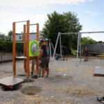 Staszów. Prace przy budowie integracyjnego placu zabaw przy Przedszkolu nr 3 / Fot. staszow.pl