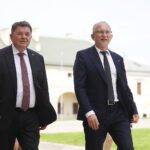 12.07.2024. Kielce. Wizyta ambasadora Królestwa Norwegii. Na zdjęciu: JE Øystein Bø - ambasador Królestwa Norwegii w Polsce i Bartłomiej Zapała - wiceprezydent Kielc / Fot. Wiktor Taszłow - Radio Kielce