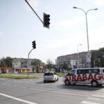 15.07.2024. Kielce. Niedziałająca sygnalizacja na skrzyżowaniu al. Solidarności, Sandomierskiej, Źródłowej i IX Wieków Kielc / Fot. Wiktor Taszłow - Radio Kielce