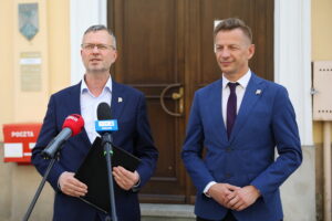 Przedstawiciele rządu deklarują, że w Poczcie Polskiej nie będzie żadnych cięć