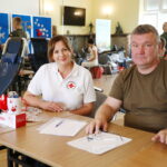 26.07.2024. Kielce. Żołnierze z Centrum Przygotowań do Misji Zagranicznych oddają krew / Fot. Wiktor Taszłow - Radio Kielce