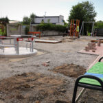 Staszów. Prace przy budowie integracyjnego placu zabaw przy Przedszkolu nr 3 / Fot. staszow.pl