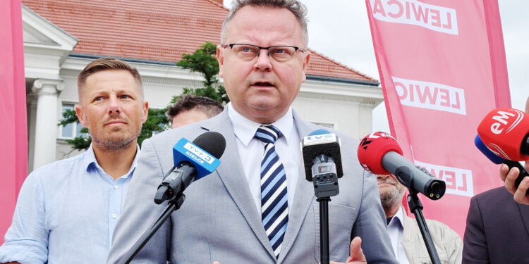 Lider Nowej Lewicy broni szybkiej kolei w Świętokrzyskiem i zapowiada ukaranie władz Prawa i Sprawiedliwości