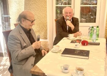 Spotkanie wypełnione anegdotami. Wiesław Ochman gościł w buskiej kawiarence festiwalowej