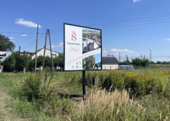 Nowe witacze czekają na wjeżdżających do Sandomierza