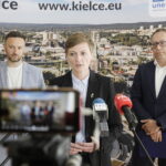 04.07.2024 Kielce. UM. Konferencja na temat rządowego programu szybkich kolei dla Kielc. Na zdjęciu od lewej radny Michał Piasecki, prezydent Kielc Agata Wojda i poseł PO Artur Gierada / Fot. Jarosław Kubalski - Radio Kielce