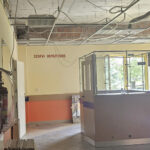 Prace rozbiórkowe wewnątrz krytej pływalni w Sandomierzu / Źródło: Paweł Niedźwiedź / Facebook