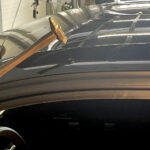 Nowoczesna technologia wspierana przez sztuczną inteligencję sprawia, że czas oględzin auta uszkodzonego przez grad jest znacząco krótszy, bo trwa zaledwie 15-20 sekund. Takie rozwiązanie jest także znacznie dokładniejsze i wiarygodniejsze / Fot. Robert Felczak – Radio Kielce