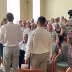 11.07.2024 Kielce. Protest w sprawie zatrzymania budowy masztów telefonii komórkowej na kieleckiej Podkarczówce. / Fot. Aleksandra Kwaśniewska - Radio Kielce