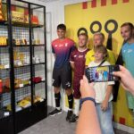 17.07.2024. Kielce. Korona Kielce - Sklep Kibica Korony Kielce. Prezentacja strojów Korony Kielce na sezon 2024/2025 / Fot. Aleksandra Kwaśniewska - Radio Kielce