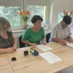 Podpisanie umowy na rewitalizację Parku w Błoniu / Fot. Grażyna Szlęzak - Radio Kielce