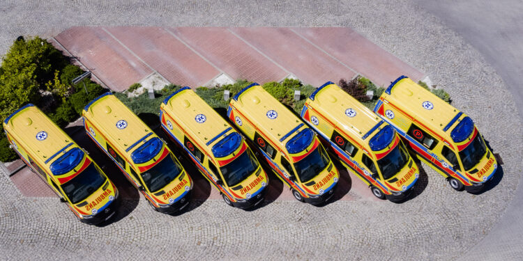 Nowe karetki / Fot. Świętokrzyskie Centrum Ratownictwa Medycznego i Transportu Sanitarnego w Kielcach