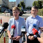 14.08.2024. Kielce. Konceferencja prasowa. Na zdjęciu (od lewej): Agata Wojda - prezydent Kielc, Karol Nowakowski - zastępca dyrektora Miejskiego Zarządu Dróg / Fot. Marcin Marszałek - Radio Kielce