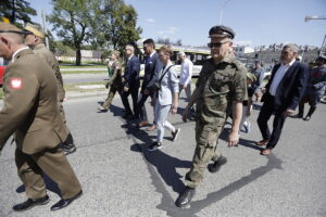 Pamięć o Ojczyźnie na szlaku „Kadrówki”. Uczestnicy wkroczyli do Kielc - Radio Kielce