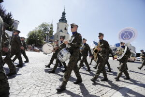 Kielce. Kadrówka wkroczyła do miasta - Radio Kielce