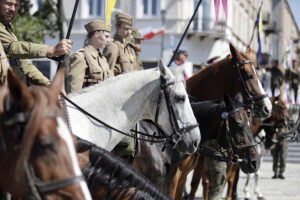 Pamięć o Ojczyźnie na szlaku „Kadrówki”. Uczestnicy wkroczyli do Kielc - Radio Kielce