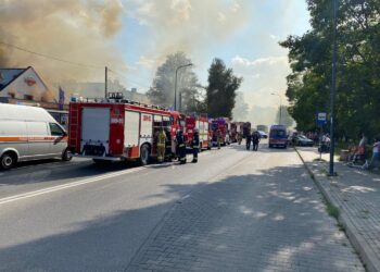 29.08.2024. Kielce. Pożar warsztatu samochodowego przy ul. Szczepaniaka / Fot. Straż Pożarna