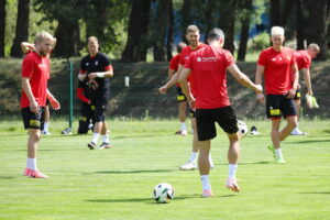 07.08.2024. Kielce. Trening Korony Kielce / Fot. Wiktor Taszłow - Radio Kielce