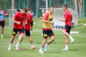 07.08.2024. Kielce. Trening Korony Kielce / Fot. Wiktor Taszłow - Radio Kielce