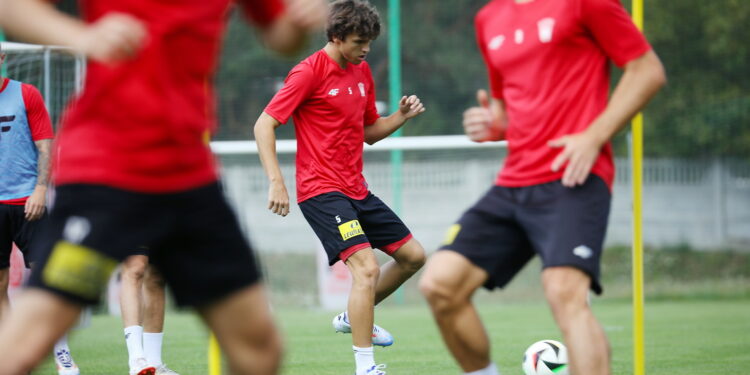 07.08.2024. Kielce. Trening Korony Kielce / Fot. Wiktor Taszłow - Radio Kielce