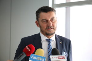 08.08.2024. Kielce. Targi Kielce. Spotkanie z szefem Urzędu do Spraw Kombatantów i Osób Represjonowanych - Lechem Parellem. Na zdjęciu: Lech Parell / Fot. Wiktor Taszłow - Radio Kielce