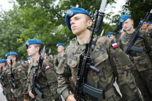 10.08.2024. Kielce. Centrum Przygotowań do Misji Zagranicznych. Przysięga wojskowa / Fot. Wiktor Taszłow - Radio Kielce