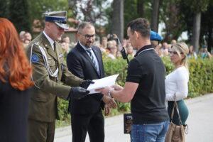 10.08.2024. Kielce. Centrum Przygotowań do Misji Zagranicznych. Przysięga wojskowa / Fot. Wiktor Taszłow - Radio Kielce