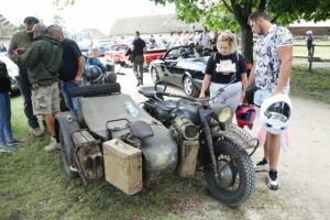 11.08.2024. Tokarnia. Motopiknik - 18. Świętokrzyski Zlot Motocykli i Pojazdów Zabytkowych / Fot. Wiktor Taszłow - Radio Kielce