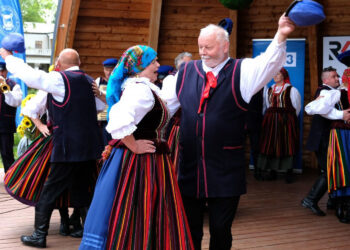 RYM SIĘ NIESIE PO POLU PO LESIE. „Na masłowskim wzgórzu ” [POSŁUCHAJ] - Radio Kielce