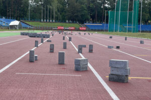 Na kieleckim stadionie lekkoatletycznym wciąż króluje kostka brukowa