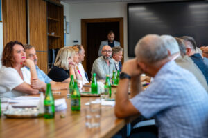 08.08.2024. Kielce. Posiedzenie Komisji Edukacji, Kultury i Sportu oraz Komisji Budżetu i Finansów Sejmiku Województwa Świętokrzyskiego / Fot. Urząd Marszałkowski Województwa Świętokrzyskiego