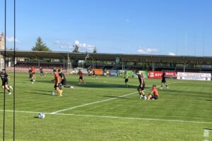 10.08.2024. Ostrowiec Świętokrzyski. Betclic 3. Liga. KSZO Ostrowiec - Czarni Połaniec / Fot. Kamil Król - Radio Kielce