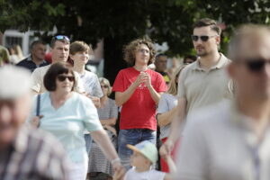 Chmielnik. Finał Powiatowego Przeglądu Zespołów Folklorystycznych i Solistów - Radio Kielce