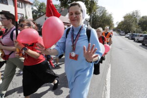 Kielce. Pielgrzymka wchodzi do miasta - Radio Kielce