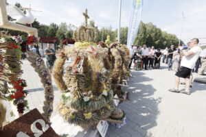 25.08.2024. Łopuszno. Dożynki powiatu kieleckiego. / Fot. Jarosław Kubalski - Radio Kielce