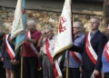31.08.2024 Kielce. Złożenie kwiatów pod tablicą upamiętniającą powstanie NSZZ Solidarność w 44. rocznicę podpisania Porozumień Sierpniowych / Fot. Jarosław Kubalski - Radio Kielce