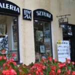 Widok z okna pracowni. Tak patrzył na świat sandomierski artysta