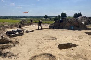 02.08.2024. Wilczyce. Prace archeologoiczne / Fot. Grażyna Szlęzak - Radio Kielce