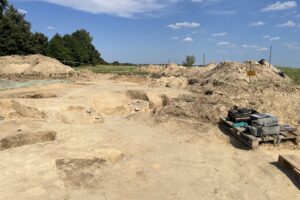 02.08.2024. Wilczyce. Prace archeologoiczne / Fot. Grażyna Szlęzak - Radio Kielce